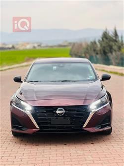 نيسان ألتيما